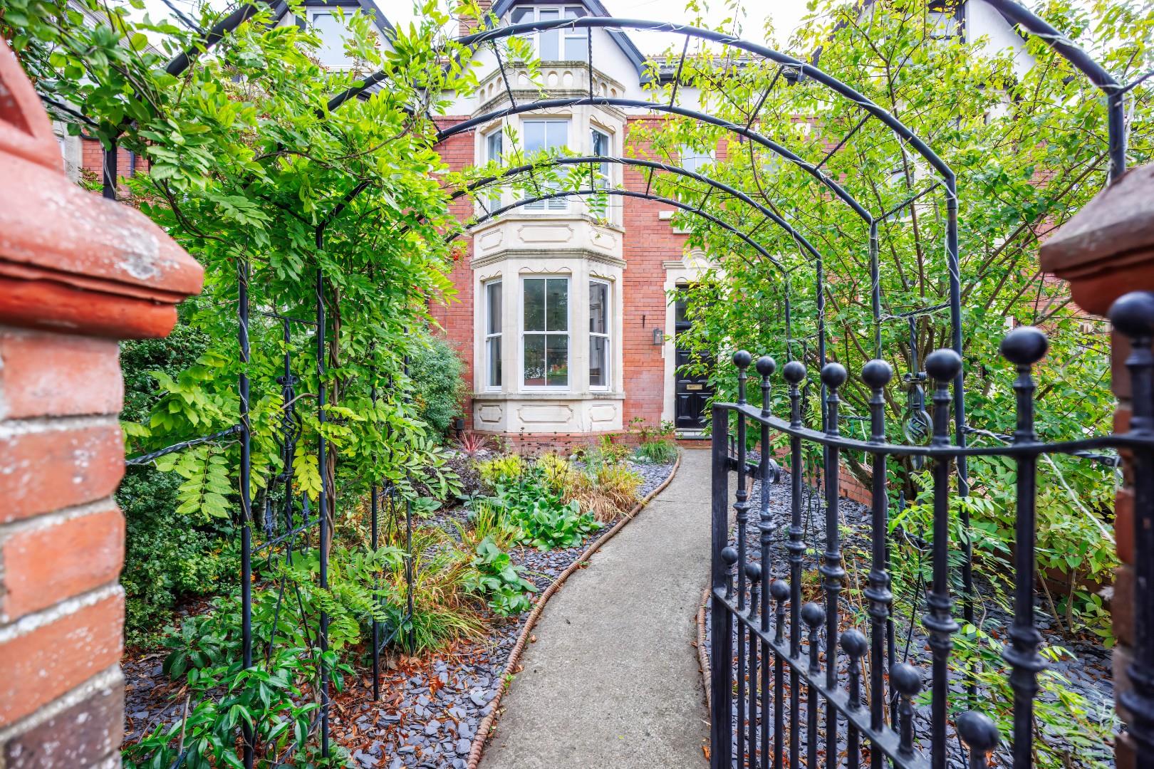 90 Stanwell Road, Penarth, CF64 3LP